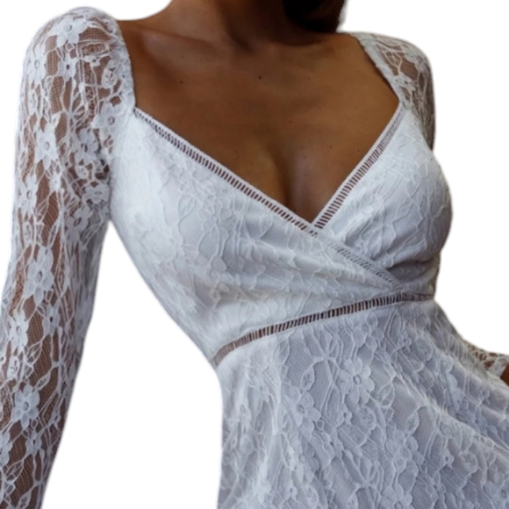 NWT Selfie Leslie Hali Long Sleeve Surplice Neckline Lace Dress White Size M - Picture 2 of 12